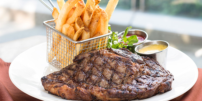 GRAND CENTRAL BAR & GRILL: good Steak House in Kowloon