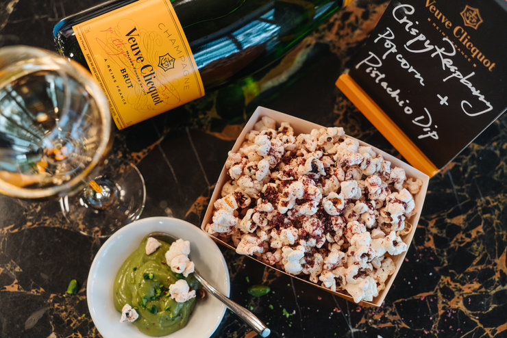 #YellowHour by Veuve Clicquot #YellowHour by Veuve Clicquot