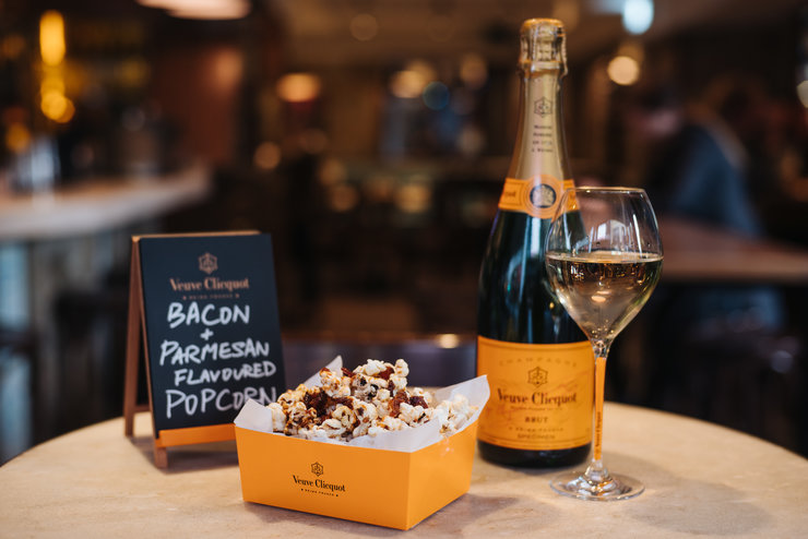 #YellowHour by Veuve Clicquot #YellowHour by Veuve Clicquot