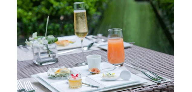 Bubbly brunch at the Mira Hong Kong