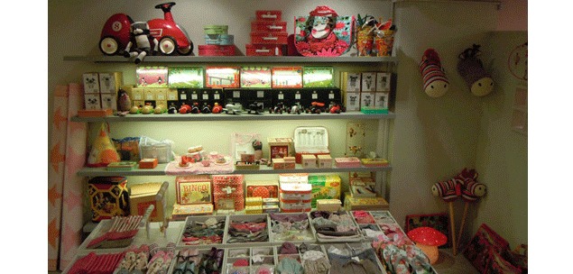« Petit Bazaar »: a lovely kids shop in Gough Street « Petit Bazaar »: a lovely kids shop in Gough Street