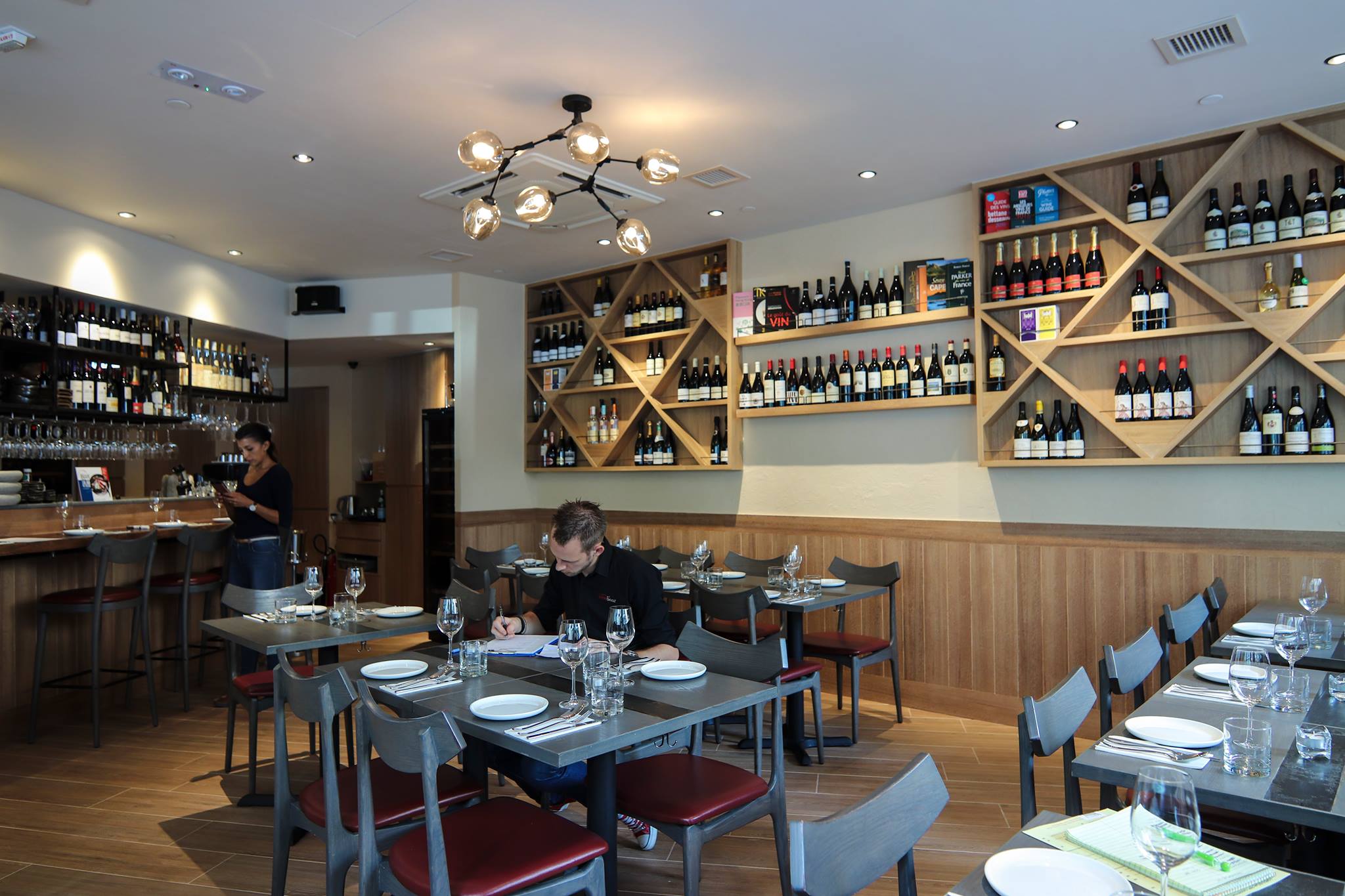 Le Bistro Winebeast relocates to a new home in Wanchai