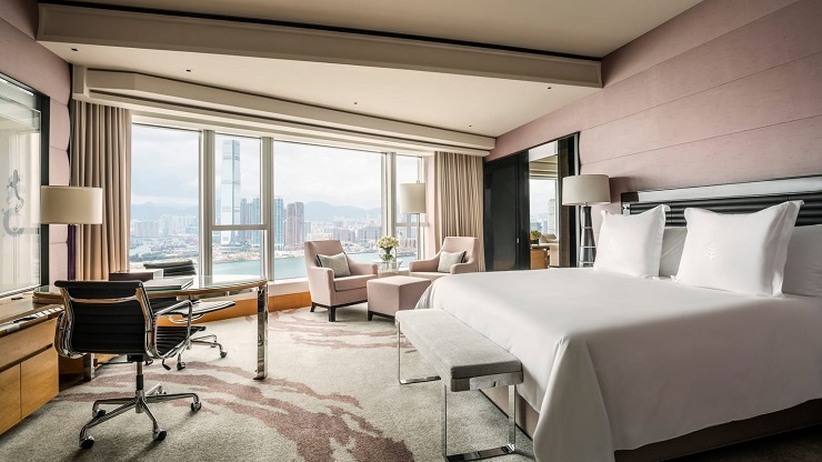 Staycation Series #7 Four Seasons Hong Kong