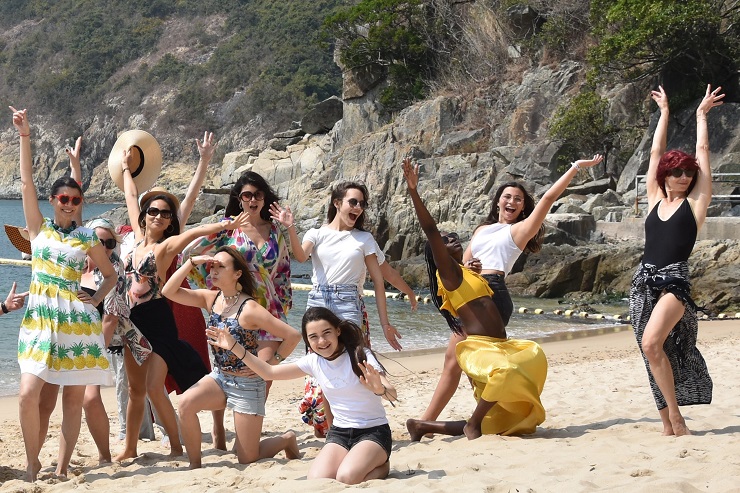 (c): Pierre Sauvage (c): Pierre Sauvage