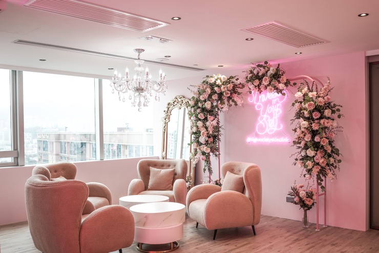 Tried & Tested: Can a 30-minute RÖS'S Binary Premium treatment at High Society Skin Clinic help with stubborn fat?