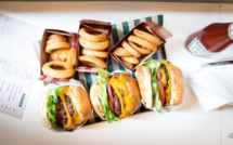 3 food delivery services, which are not Deliveroo or Foodpanda 3 food delivery services, which are not Deliveroo or Foodpanda