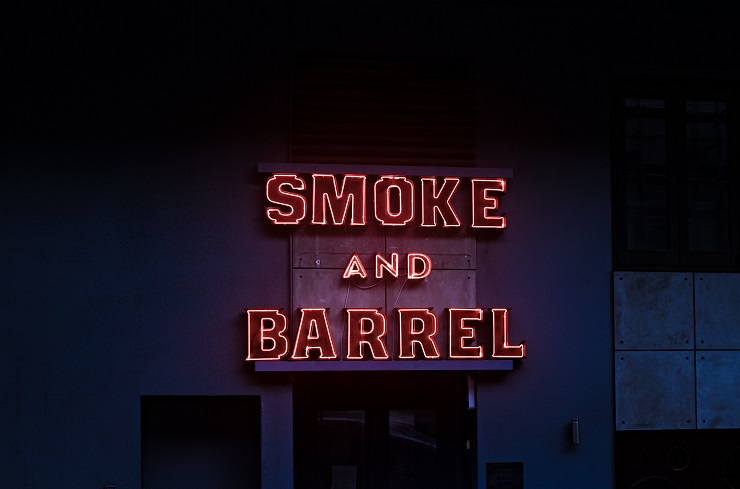 Smoke & Barrel va réchauffer votre hiver à coup de viande fumée et d’accompagnements très cochons
