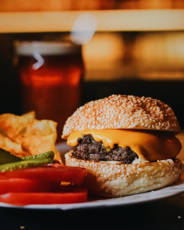 Véganes, au poisson ou à la viande, sur place ou à emporter, une sélection de burgers dans lesquels croquer en cette Journée Internationale du Burger