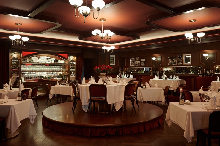 Jean-Pierre : Paris, ses bistrots et son sens de la fête en plein cœur de Sheung Wan Jean-Pierre : Paris, ses bistrots et son sens de la fête en plein cœur de Sheung Wan