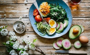 L’art de manger en pleine conscience quand on travaille à la maison